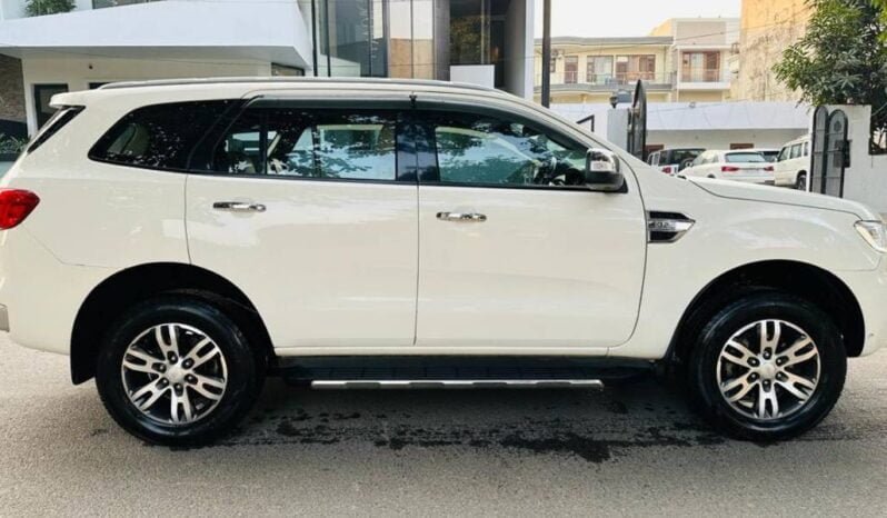 
2016 Ford Endeavour full									