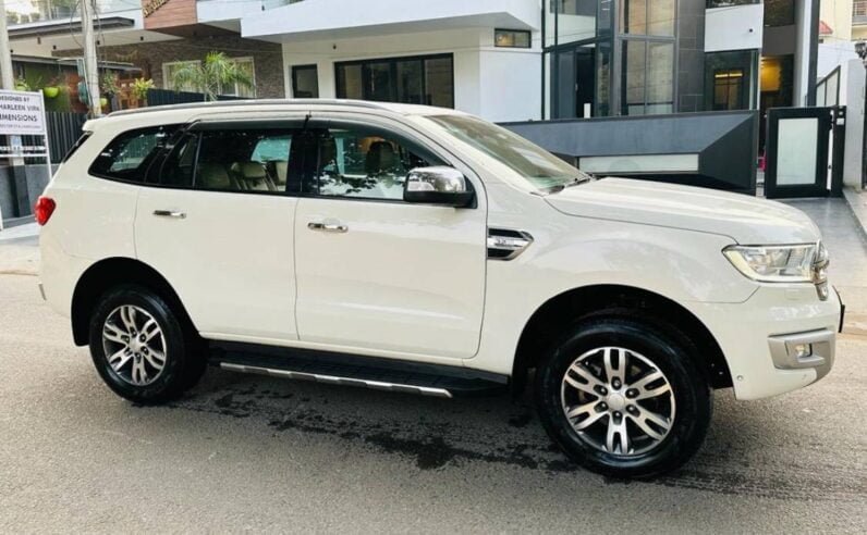 
2016 Ford Endeavour full									