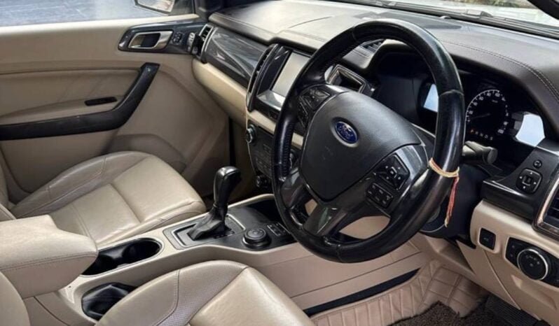 
2016 Ford Endeavour full									