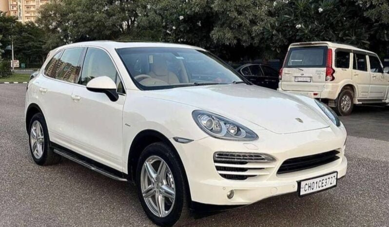 
2011 Porsche Cayenne full									