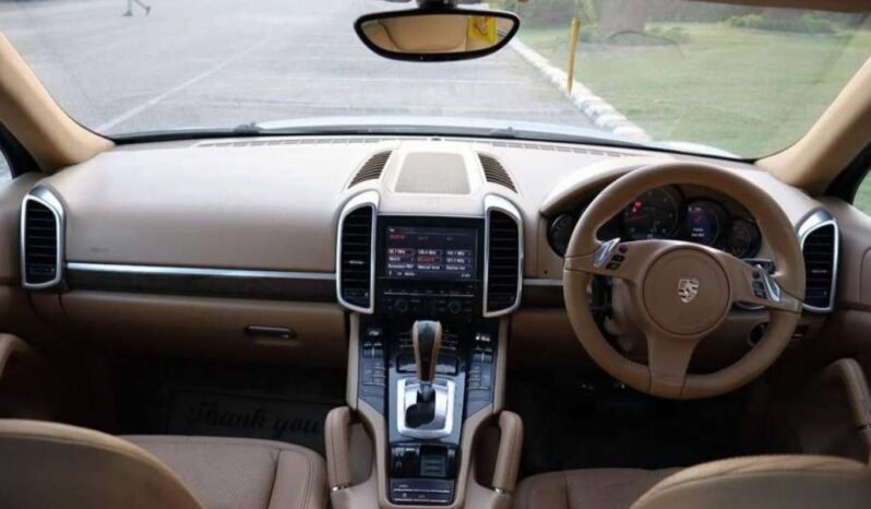 
2011 Porsche Cayenne full									