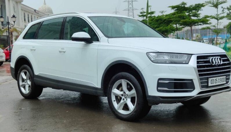 2016 Audi Q7 full