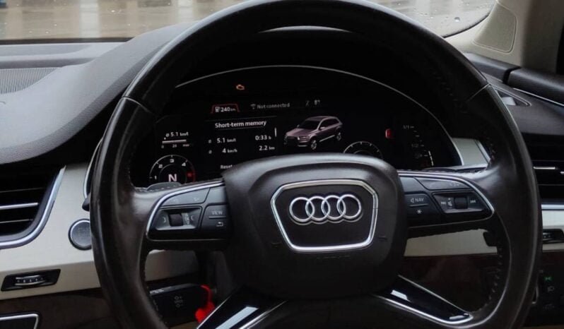 2016 Audi Q7 full