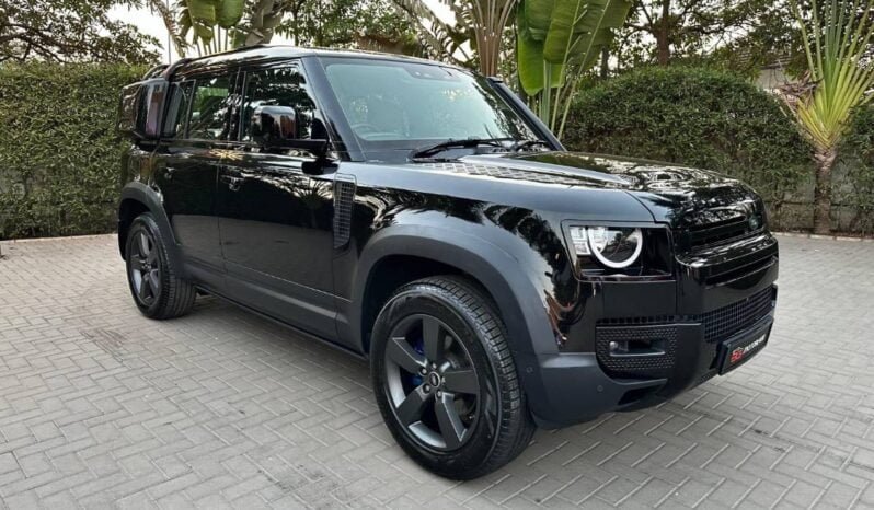 
Land Rover Defender 110 2.0 SE full									