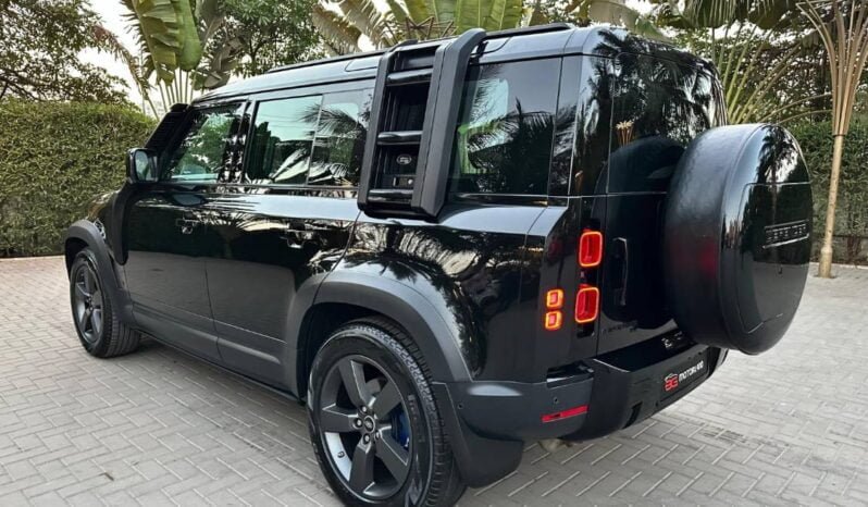 
Land Rover Defender 110 2.0 SE full									