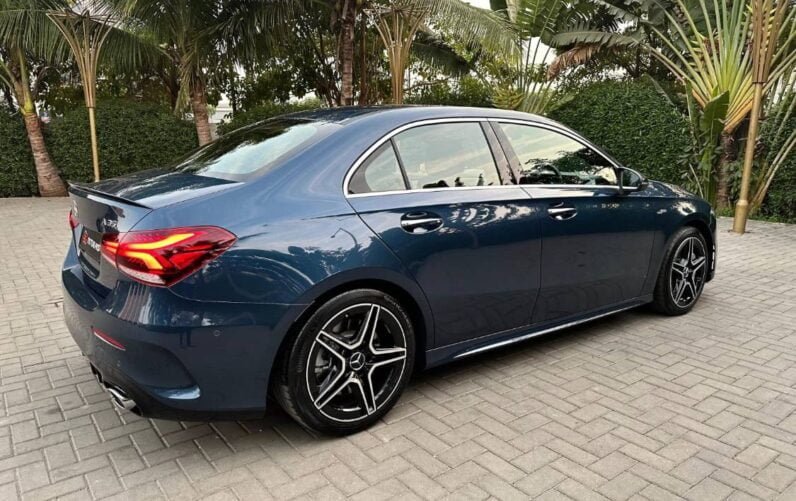 
Mercedes Benz A35 AMG full									