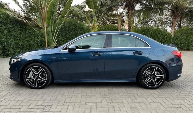 
Mercedes Benz A35 AMG full									