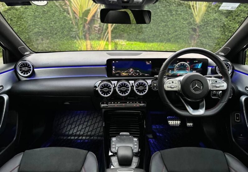 
Mercedes Benz A35 AMG full									