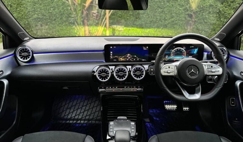 
Mercedes Benz A35 AMG full									