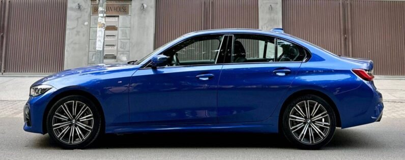 
BMW 330i mSport full									