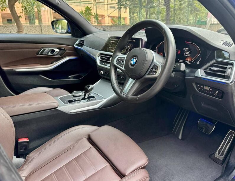 
BMW 330i mSport full									
