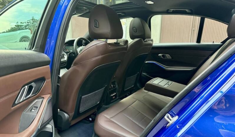 
BMW 330i mSport full									