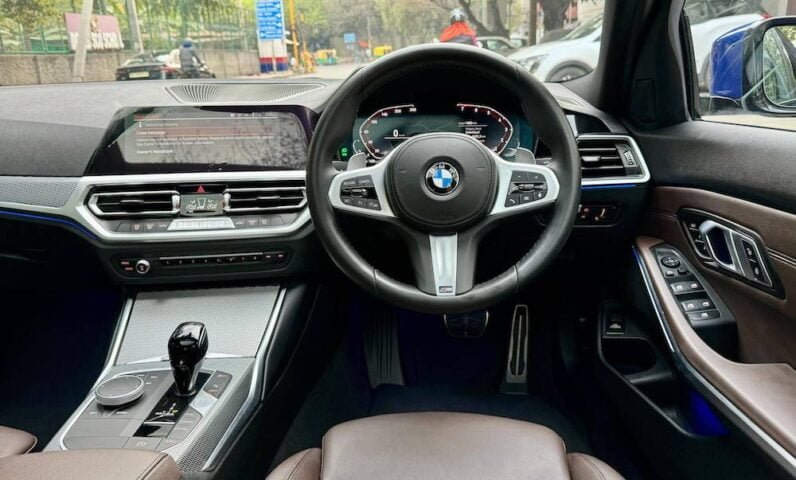 
BMW 330i mSport full									