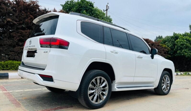 
Toyota Land Cruiser 300 Series full									