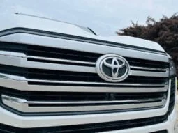Toyota Land Cruiser 300 Series