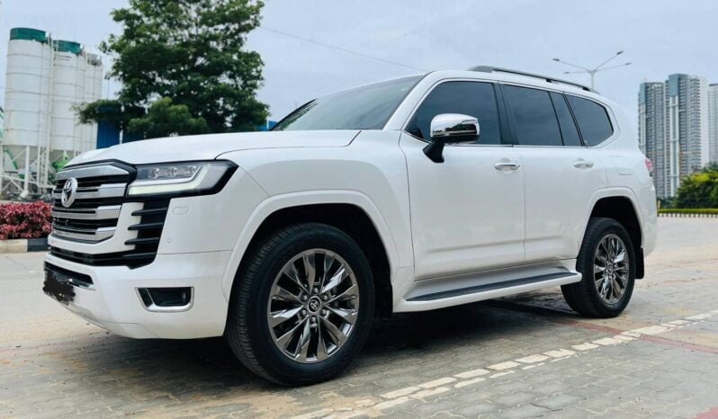 
Toyota Land Cruiser 300 Series full									