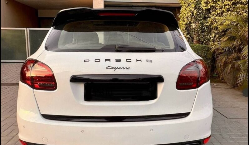
Porsche Cayenne full									