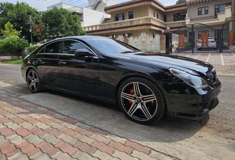 
Mercedes CLS63 AMG full									