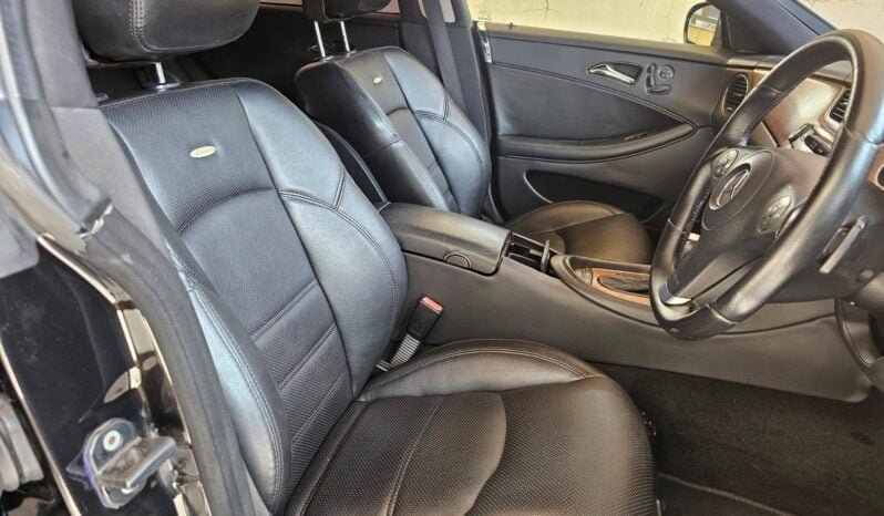 
Mercedes CLS63 AMG full									