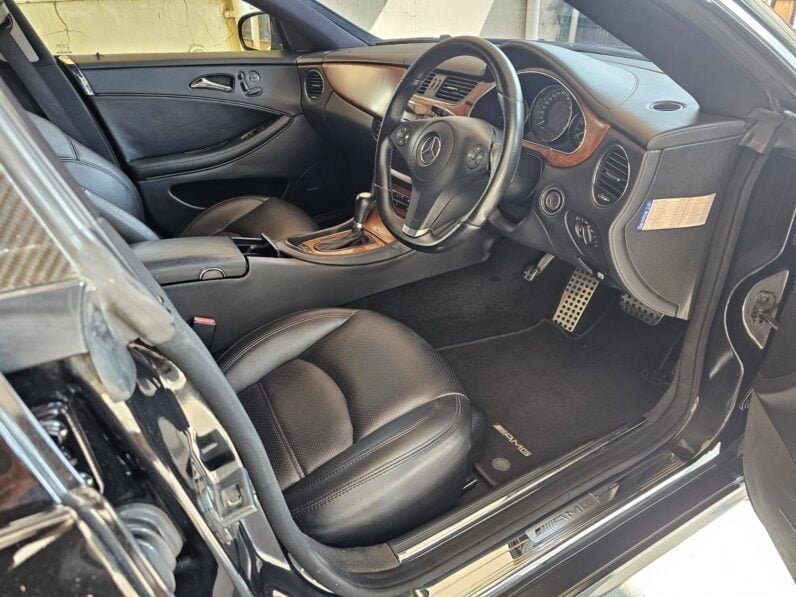 
Mercedes CLS63 AMG full									