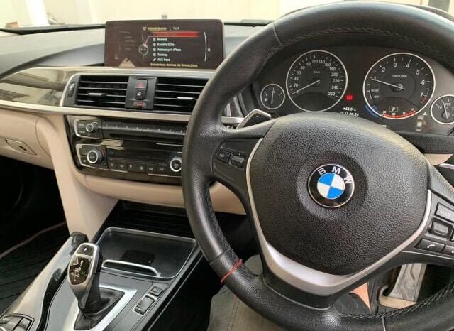 
BMW 320i LCI full									