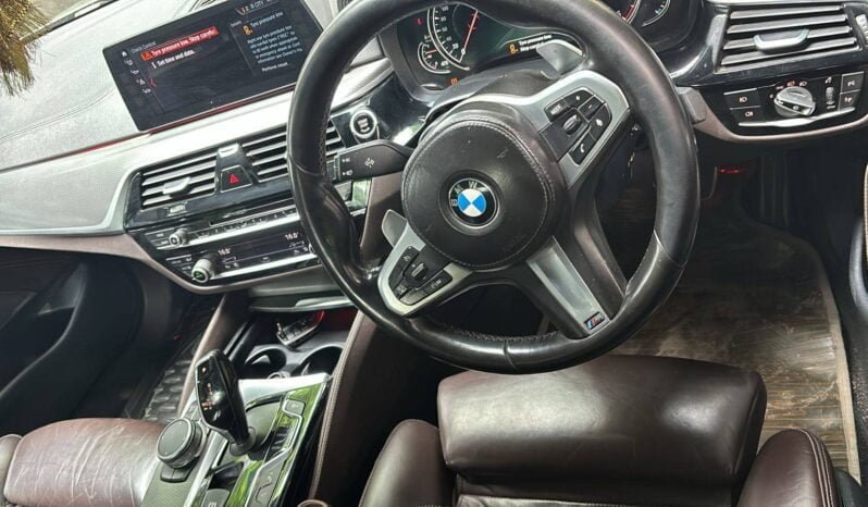 
BMW 530d mSport full									
