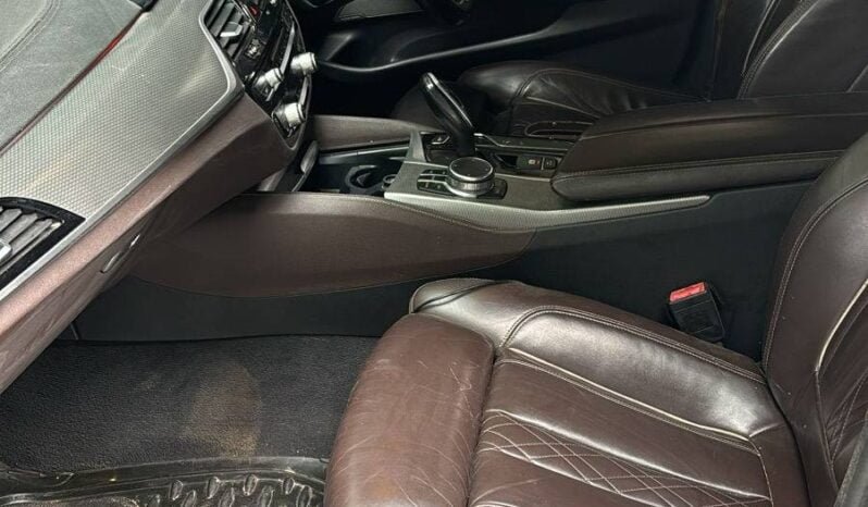 
BMW 530d mSport full									