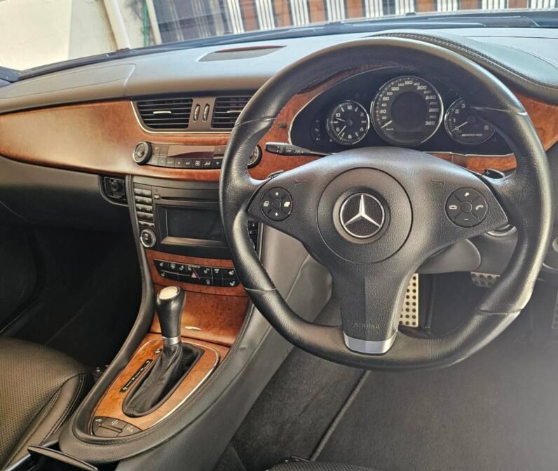 
Mercedes CLS63 AMG full									